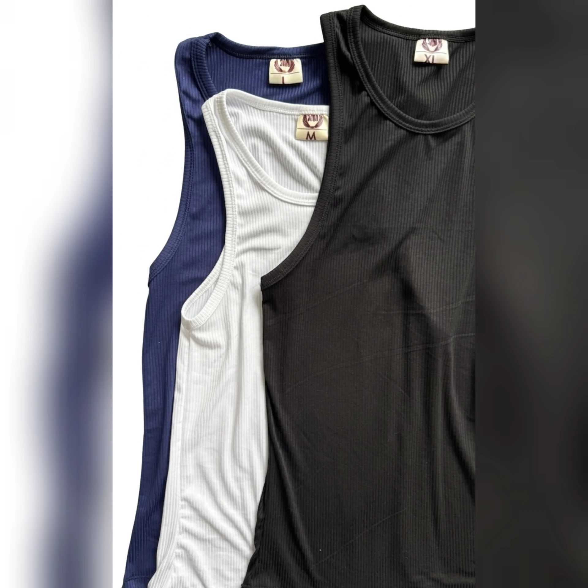 Remera entallada poliéster
