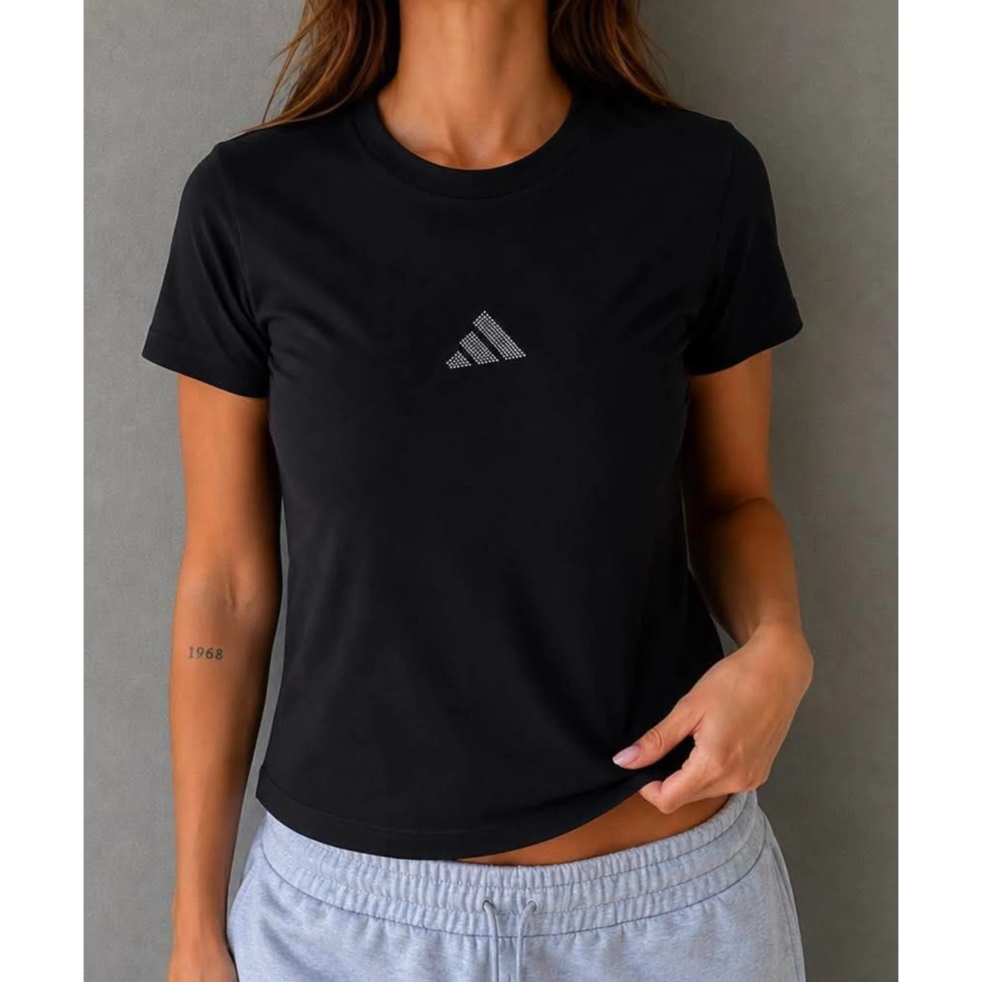 Remera adi 3 líneas gliter